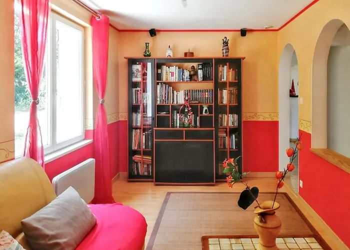 Maison Spacieuse A Avec Jardin Et Terrasse *